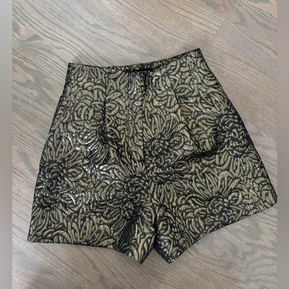 Zara NWOT Gold Black High Waist Brocade Micro Shorts Size XS - Picture 10 of 10